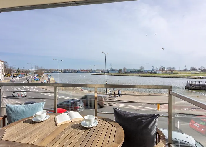 Ambria Centrum شقة