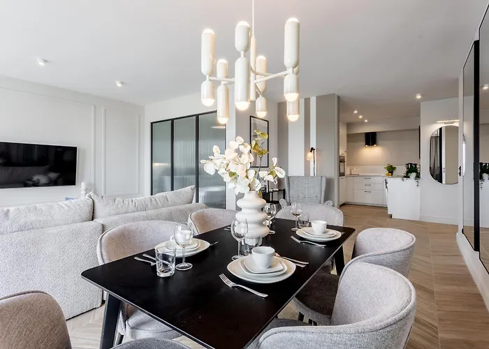 Ambria Centrum شقة